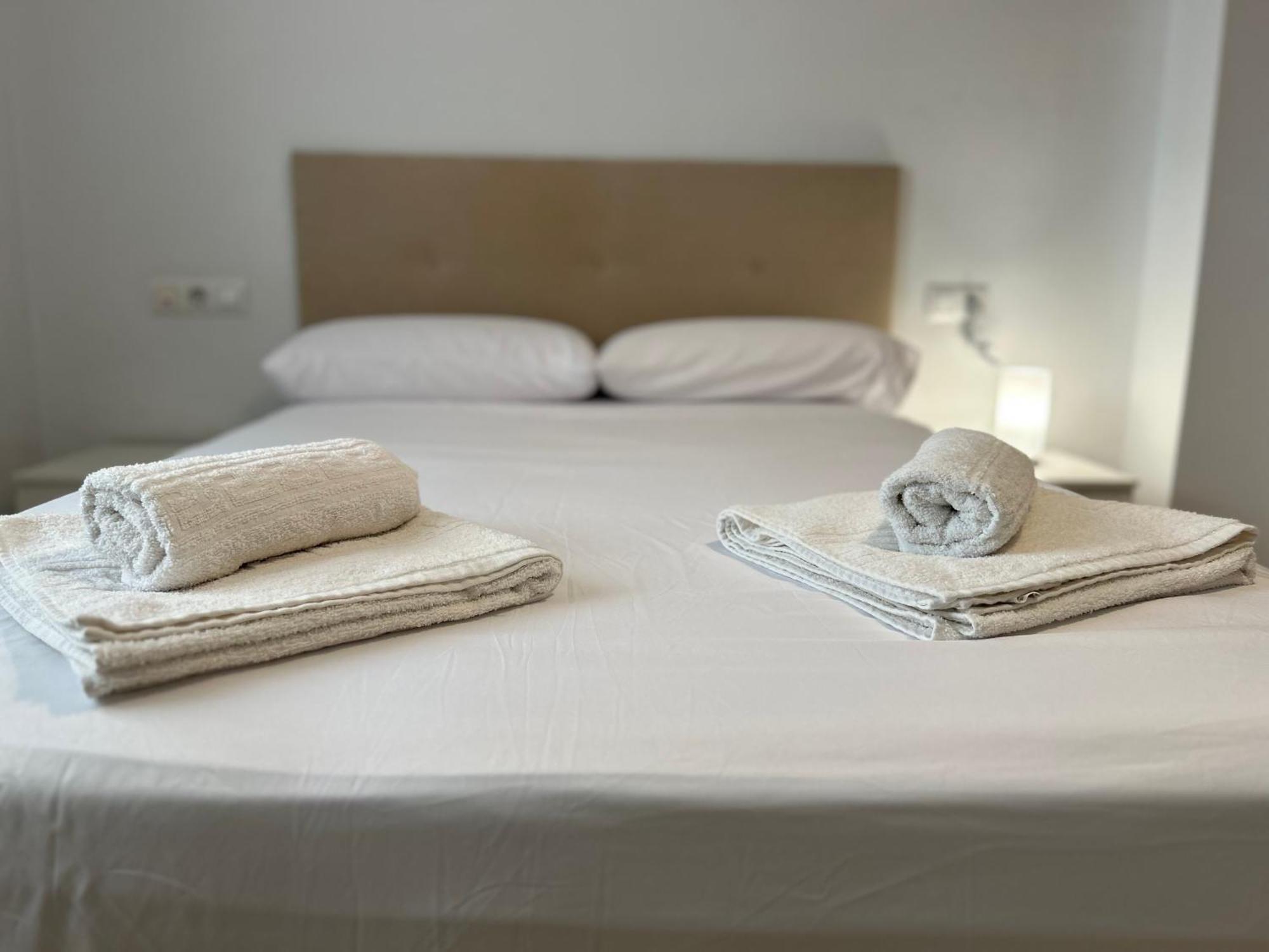 Garden Teatinos, Apartamento Con Piscina Y Ac Málaga Kültér fotó